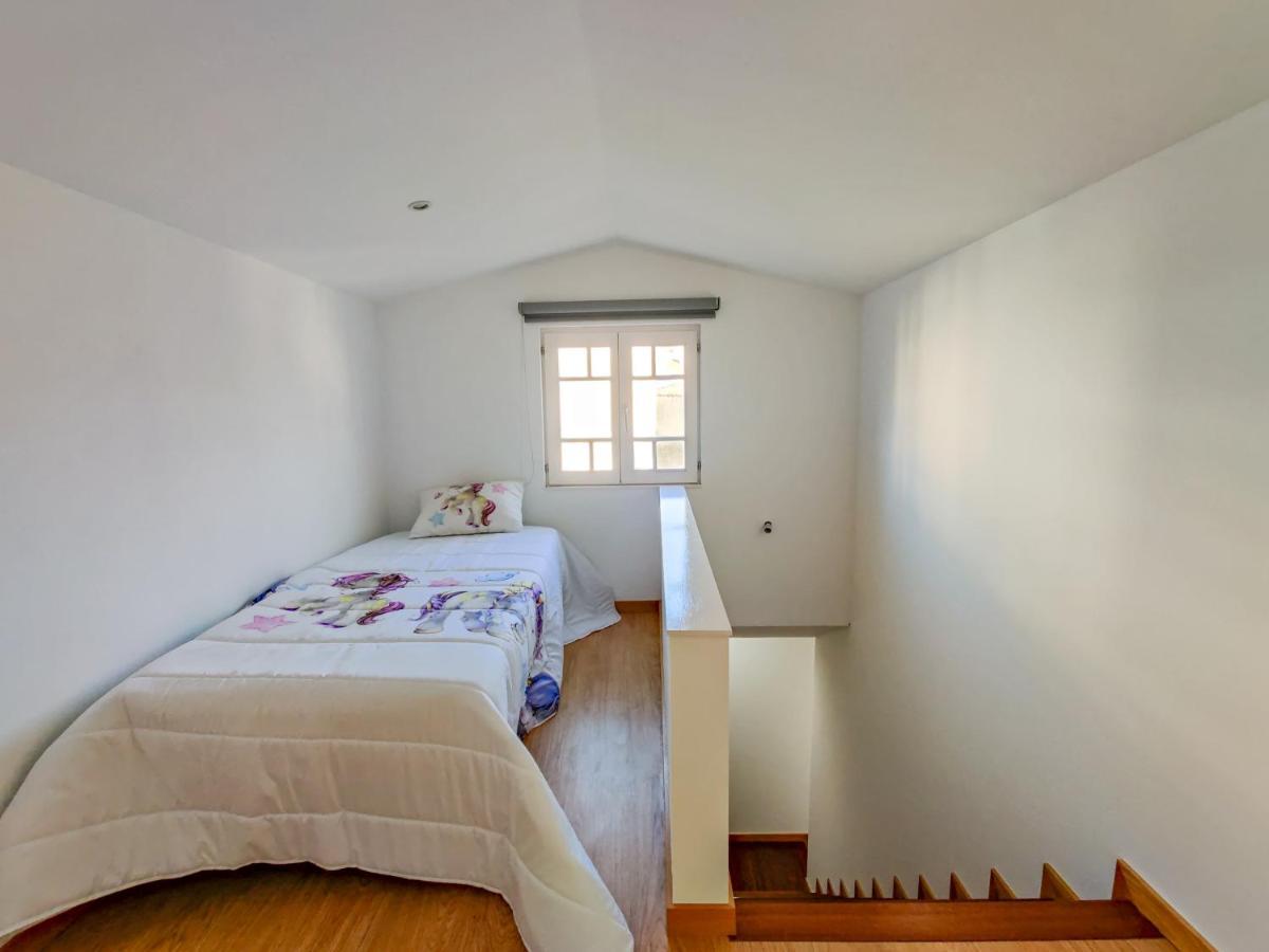 Sao Domingos Apartment - Viana City Centre Виана-ду-Каштелу Экстерьер фото